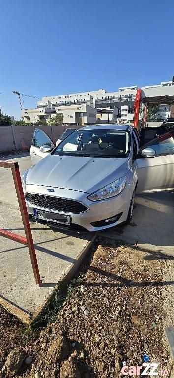 Gri Utilizat 2017 Ford Focus Break | 8.200 EUR (Preț bun) - Imagine 1/4