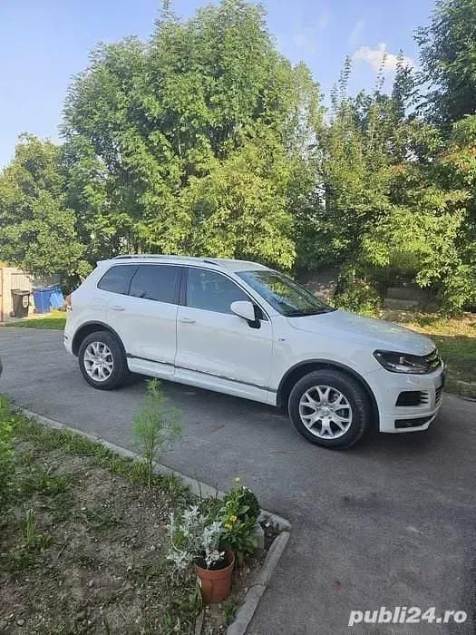 Second-hand 2012 VW Touareg R-line SUV | 15.400 EUR (Preț OK) - Imagine 1/4