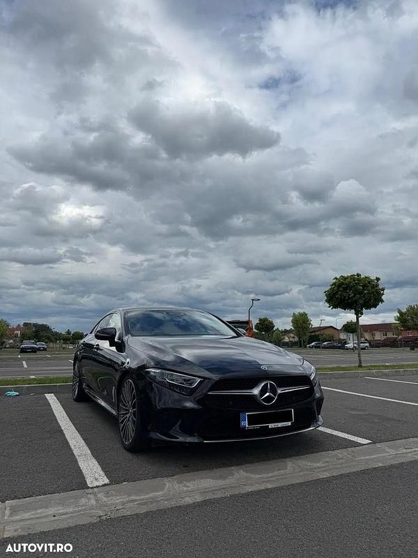 Culoarenegru Utilizat 2019 Mercedes CLS300 Coupe | 30.500 EUR - Imagine 1/4