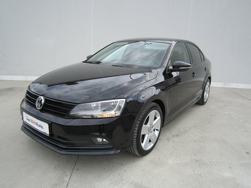 Negru metalic Utilizat 2016 VW Jetta Trendline Berlinǎ | 6.990 EUR (Preț bun) - Imagine 1/4