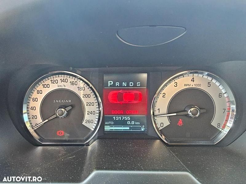 Second-hand Jaguar XF Premium Luxury 238 CP (175 kW) 2008 Culoarerosu Berlinǎ