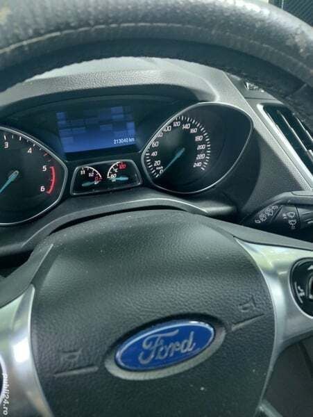 Second-hand Ford Kuga 110 CP (80 kW) 2014 Gri SUV