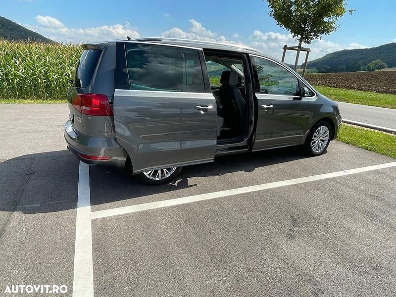 Second-hand VW Sharan Comfortline 170 CP (125 kW) 2011 Culoaregri Monovolum