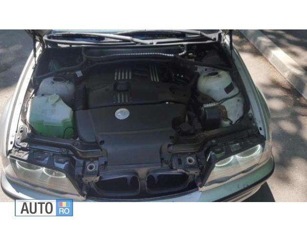 Second-hand BMW 320 M Sport 136 CP (100 kW) 2001 Gri Berlinǎ