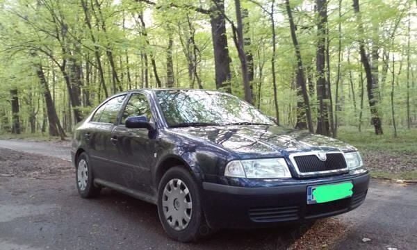 Utilizat 2002 Skoda Octavia Hatchback | 1.200 EUR (Super Preț) - Imagine 1/4