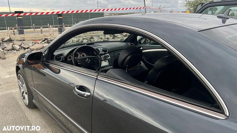 Culoaregri Utilizat 2009 Mercedes CLK320 Avantgarde Coupe | 7.000 EUR - Imagine 1/4
