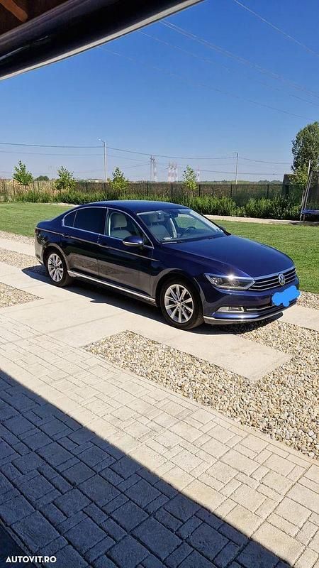 Culoarealbastru Utilizat 2015 VW Passat Berlinǎ | 12.500 EUR (Scump) - Imagine 1/4
