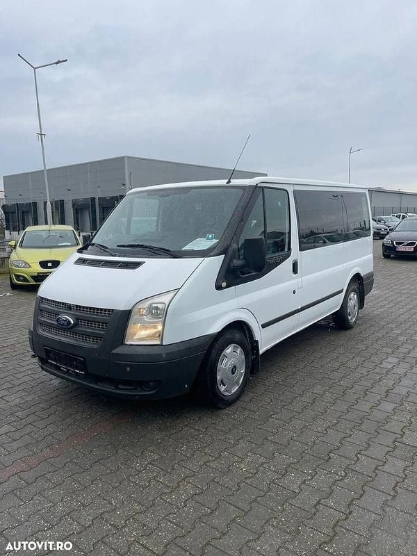 Second-hand Ford Transit 100 CP (73 kW) 2013 Culoarealb Monovolum