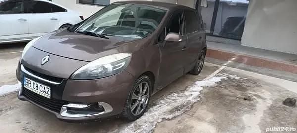Utilizat 2012 Renault Scénic Monovolum | 4.300 EUR (Preț OK) - Imagine 1/4