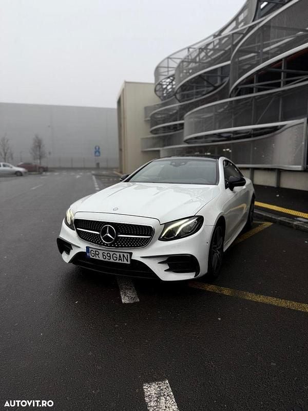 Culoarealb Utilizat 2018 Mercedes E220 Coupe | 26.500 EUR (Preț OK) - Imagine 1/4
