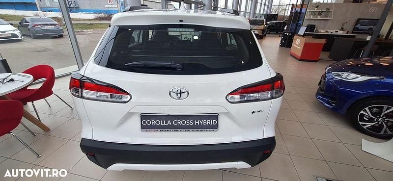 Nouă Toyota Corolla Cross 140 CP (102 kW) 2025 Culoarealb SUV