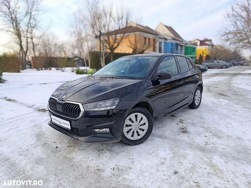 Culoarenegru Utilizat 2023 Skoda Fabia Ambition Hatchback | 11.500 EUR (Preț OK) - Imagine 1/4