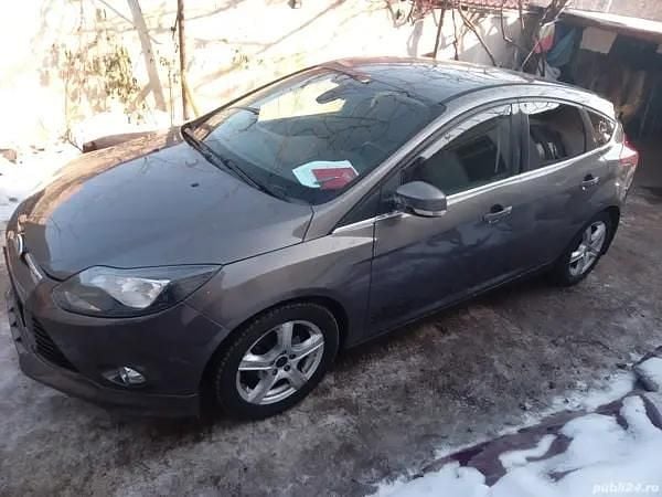 Second-hand 2012 Ford Focus Berlinǎ | 3.750 EUR (Preț OK) - Imagine 1/4