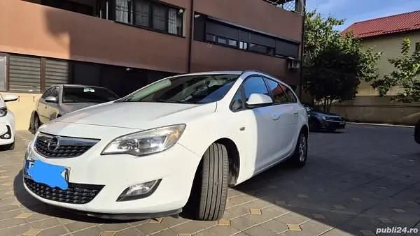 Second-hand 2012 Opel Astra Break | 3.250 EUR (Preț OK) - Imagine 1/4