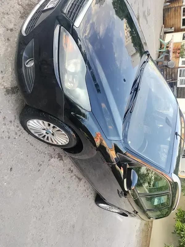 Utilizat 2010 Ford Focus Break | 2.900 EUR (Preț OK) - Imagine 1/4