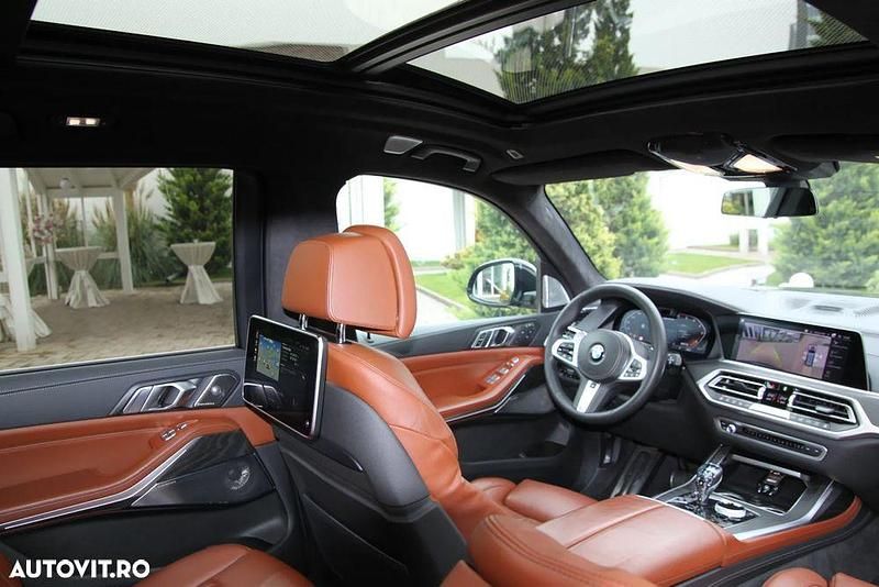 Second-hand BMW X7 Comfort Edition 400 CP (294 kW) 2020 Culoarealte culori SUV