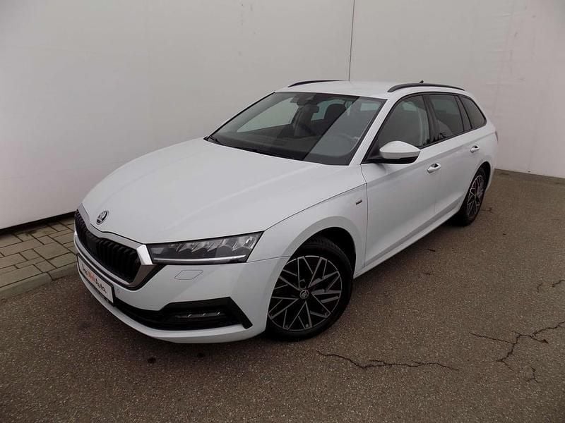 Albmetalicperleffect Utilizat 2022 Skoda Octavia Ambition Break | 18.890 EUR (Preț OK) - Imagine 1/4