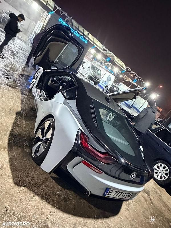 Second-hand BMW i8 Comfort Edition 362 CP (266 kW) 2017 Culoaregri Coupe