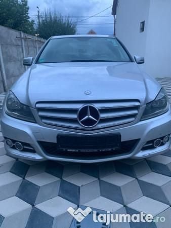 Utilizat 2012 Mercedes C200 | 4.500 EUR - Imagine 1/4