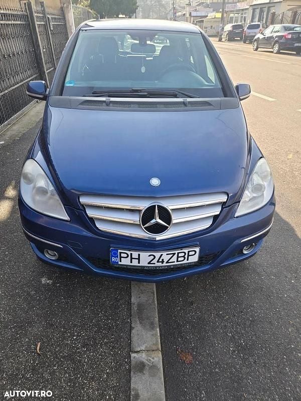 Culoarealbastru Utilizat 2010 Mercedes B200 Monovolum | 4.000 EUR (Preț OK) - Imagine 1/4