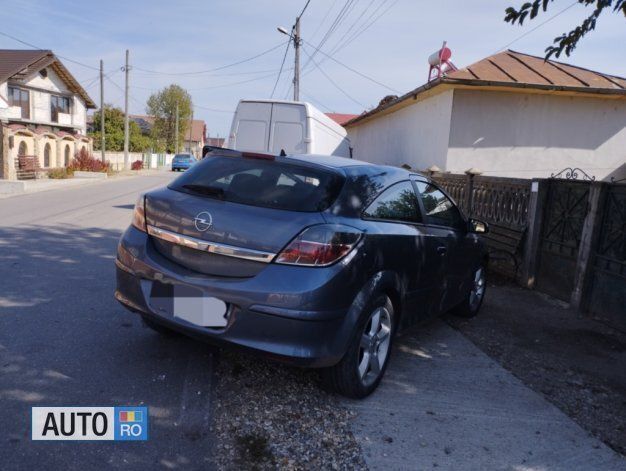 Second-hand Opel Astra 101 CP (74 kW) 2006 Gri Hatchback