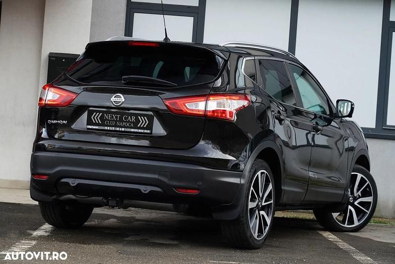 Second-hand Nissan Qashqai Tekna 130 CP (95 kW) 2016 Culoarenegru SUV