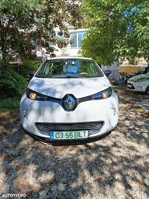 Culoarealb Utilizat 2016 Renault Zoe Life Hatchback | 7.000 EUR (Preț OK) - Imagine 1/4