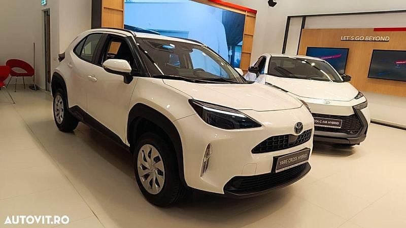Nouă Toyota Yaris Cross Active 116 CP (85 kW) 2025 Culoarealb SUV