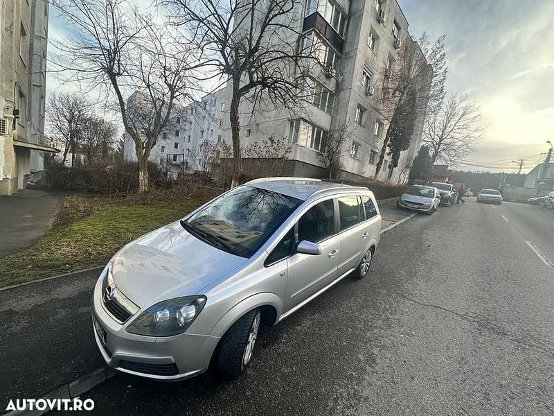 Second-hand Opel Zafira 120 CP (88 kW) 2005 Culoareargint Monovolum