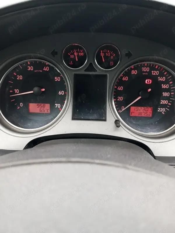 Galben Second-hand 2009 Seat Ibiza Berlinǎ | 2.300 EUR (Preț OK) - Imagine 1/4