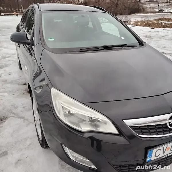 Second-hand Opel Astra 126 CP (92 kW) 2011 Break