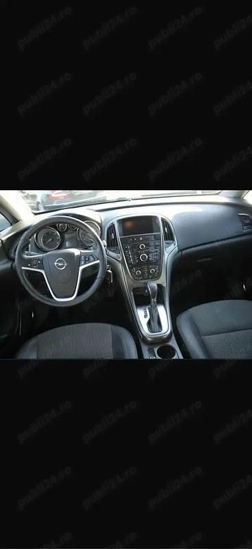 Second-hand Opel Astra 130 CP (95 kW) 2012 Break