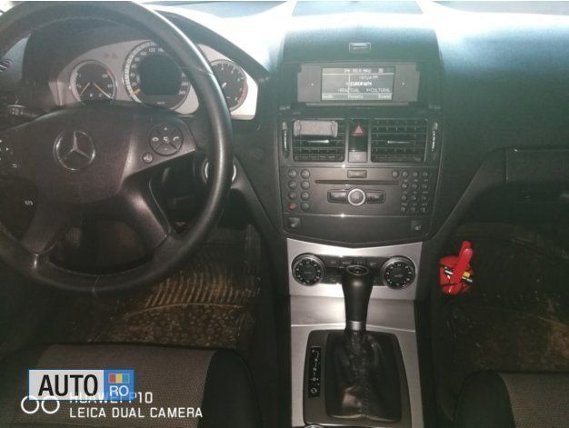 Second-hand Mercedes C180 156 CP (114 kW) 2007 Negru Berlinǎ