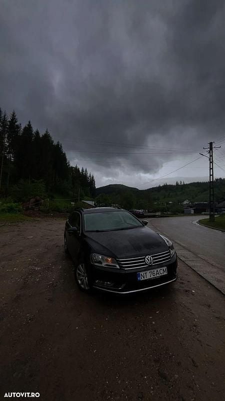 Culoarenegru Utilizat 2011 VW Passat Break | 4.500 EUR (Preț OK) - Imagine 1/4