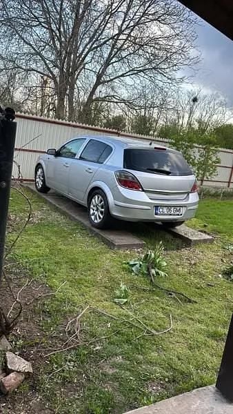 Utilizat 2006 Opel Astra Hatchback | 1.650 EUR (Preț OK) - Imagine 1/4