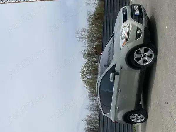 Gri Utilizat 2008 Ford Kuga SUV | 6.000 EUR (Puțin scump) - Imagine 1/4