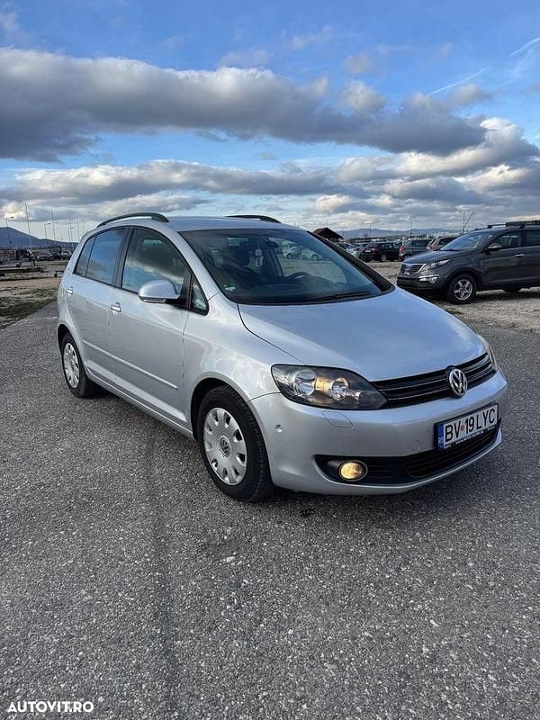 Culoareargint Utilizat 2011 VW Golf VI Comfortline Hatchback | 4.300 EUR (Preț bun) - Imagine 1/4