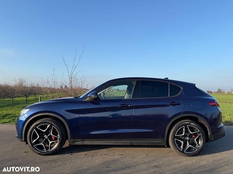 Second-hand Alfa Romeo Stelvio Super 190 CP (139 kW) 2020 Culoarealbastru SUV