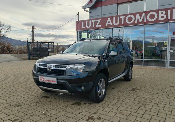Negru Utilizat 2013 Dacia Duster Prestige SUV | 8.699 EUR (Puțin scump) - Imagine 1/4