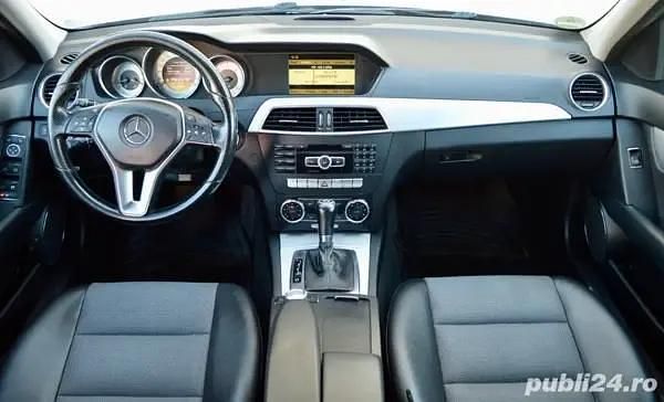 Second-hand Mercedes C250 204 CP (150 kW) 2011 Berlinǎ