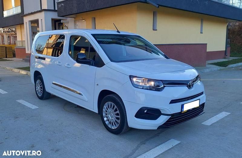 Culoarealb Utilizat 2022 Toyota Proace Monovolum | 17.700 EUR - Imagine 1/4