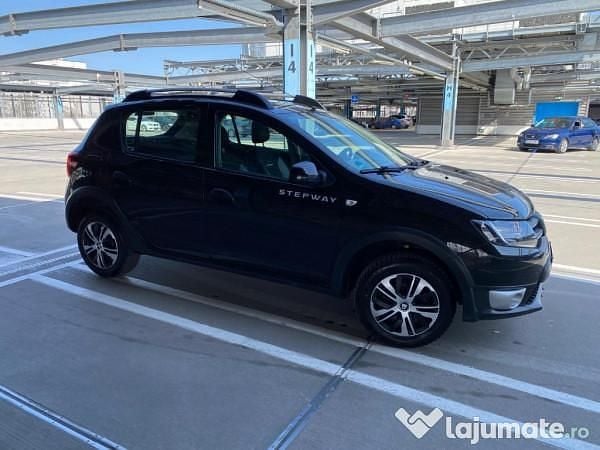 Utilizat 2015 Dacia Sandero Hatchback | 5.900 EUR - Imagine 1/4