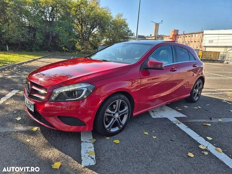 Culoarerosu Utilizat 2014 Mercedes A180 StreetStyle Hatchback | 11.650 EUR (Puțin scump) - Imagine 1/4