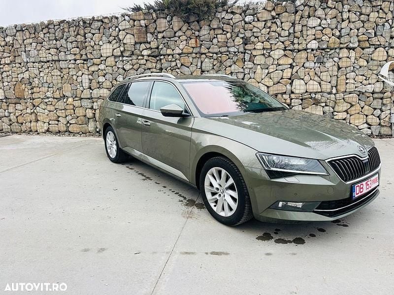 Second-hand Skoda Superb Style 120 CP (88 kW) 2017 Culoaregalbeuriu Break