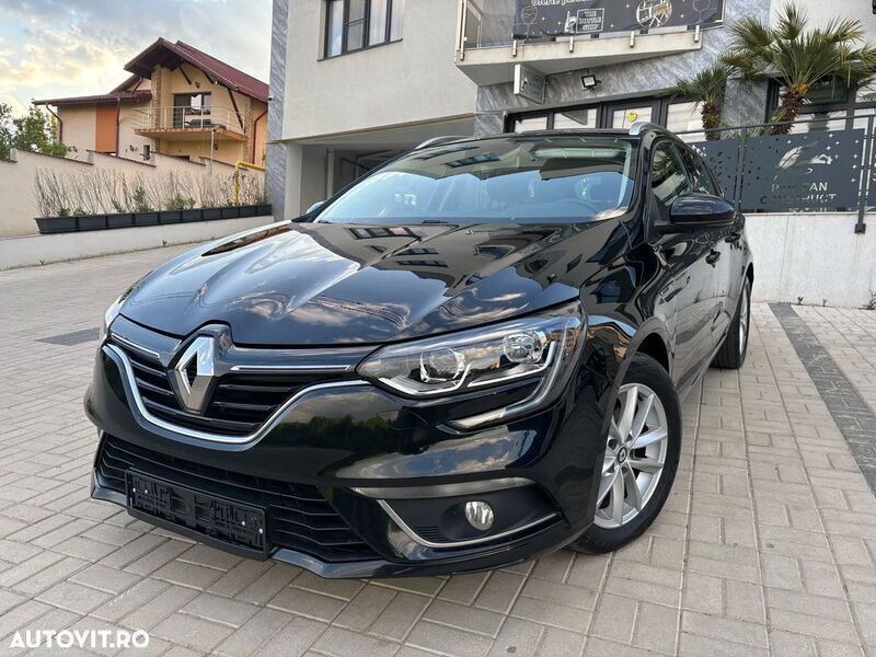 Negru Utilizat 2018 Renault Mégane IV Dynamique Hatchback | 9.800 EUR (Preț OK) - Imagine 1/4