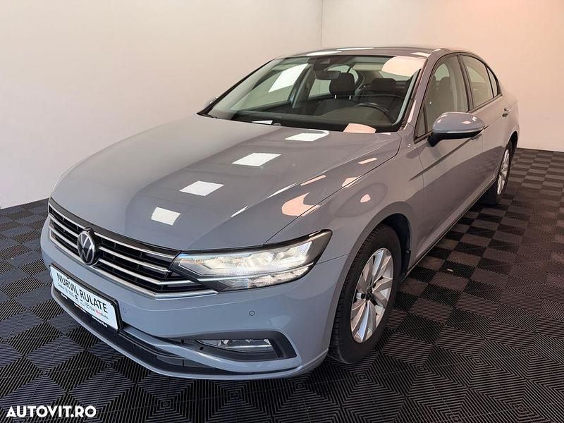Culoaregri Second-hand 2022 VW Passat Comfortline Berlinǎ | 17.787 EUR (Preț OK) - Imagine 1/4