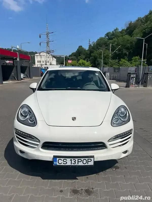 Utilizat 2012 Porsche Cayenne SUV | 16.000 EUR (Super Preț) - Imagine 1/4