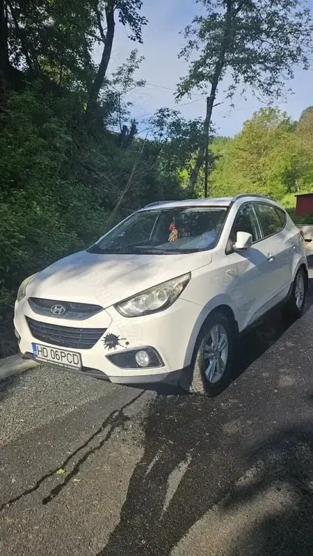 Utilizat 2014 Hyundai ix35 SUV | 8.300 EUR (Preț bun) - Imagine 1/4