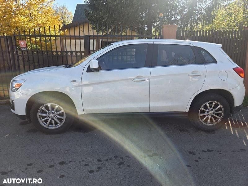 Culoarealb Utilizat 2014 Mitsubishi ASX Invite SUV | 8.200 EUR (Preț bun) - Imagine 1/4