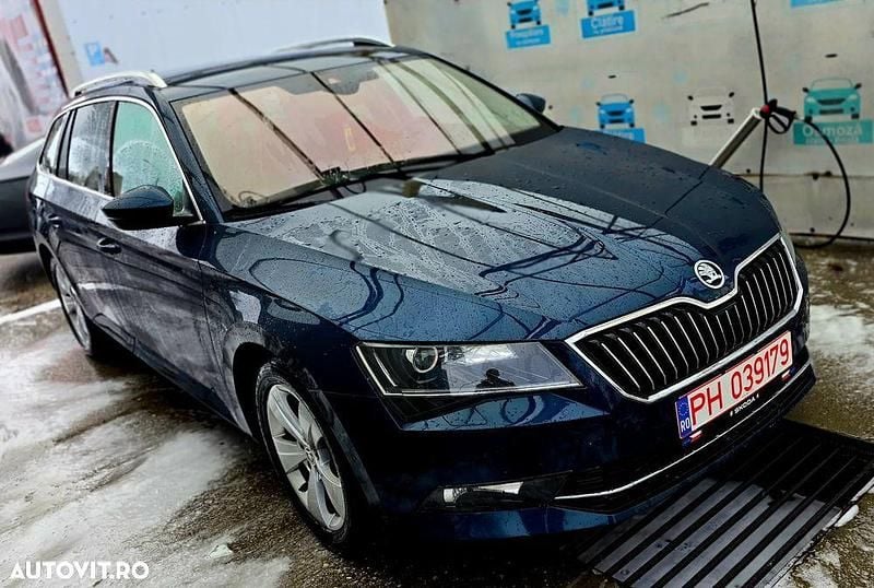 Second-hand Skoda Superb GreenLine 120 CP (88 kW) 2017 Culoarealbastru Break